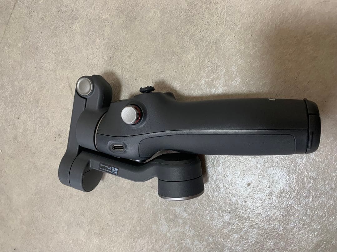 DJI Osmo Mobile 7P スマホ　スタビライザー　自撮り　ジンバル