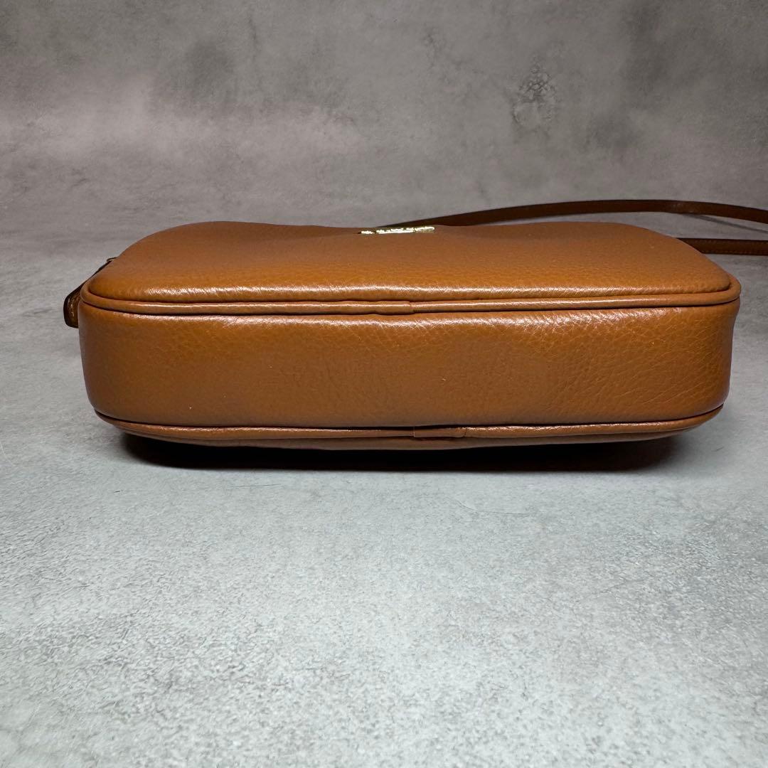 美品 コーチ ショルダーバッグ サコッシュ 斜め掛け クロスボディ