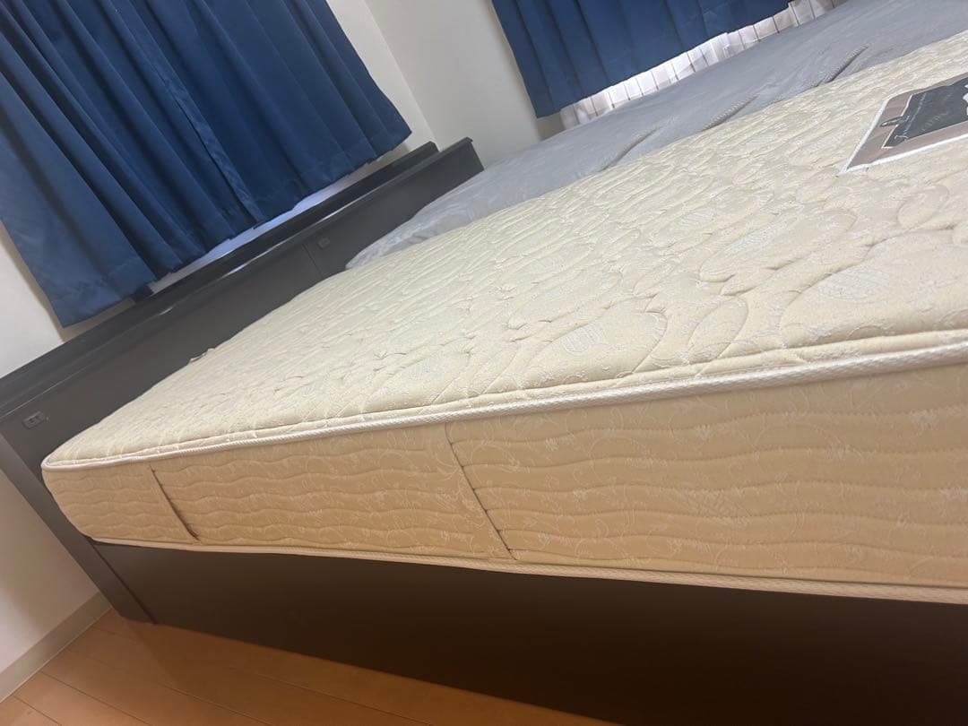 あず短期出品シモンズ　マットレス　フレームフランスベッド　2セット