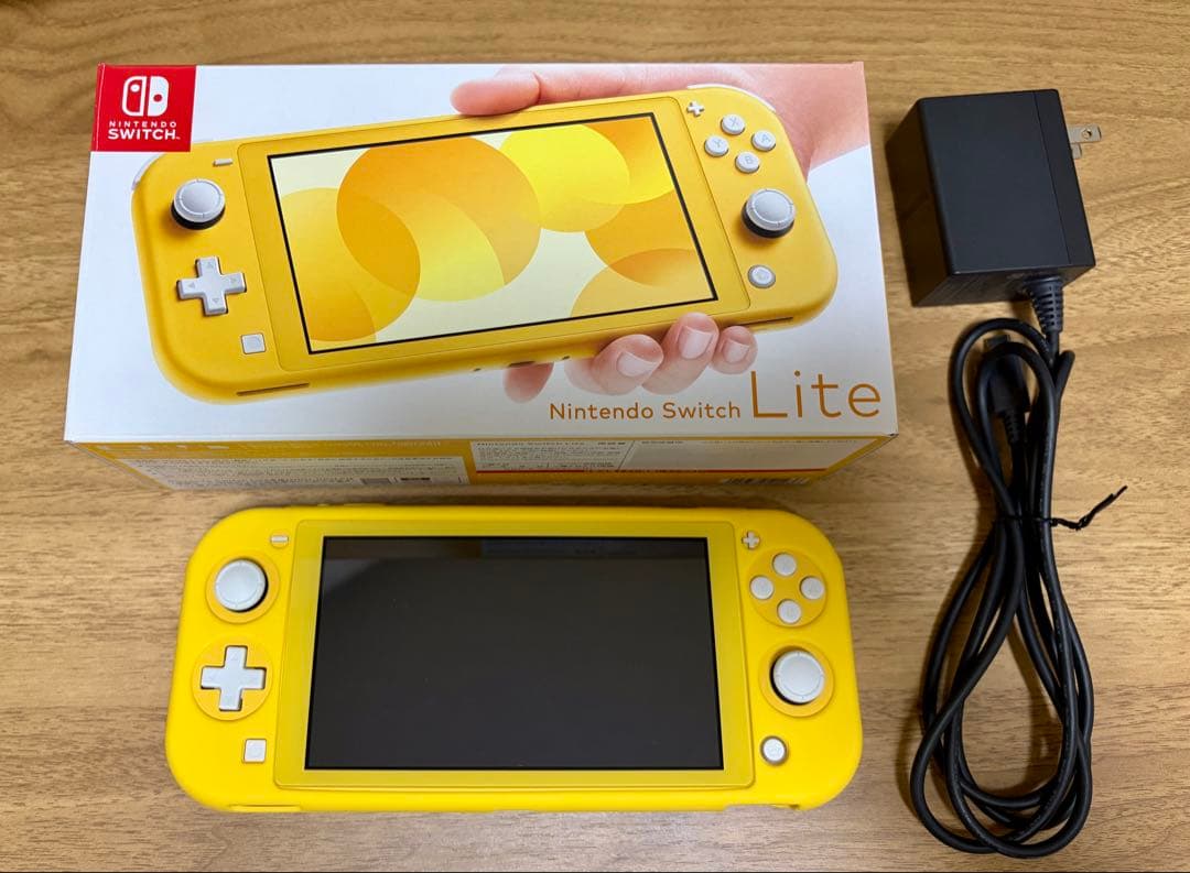 ニンテンドー　Switch Lite スイッチ ライト　イエロー