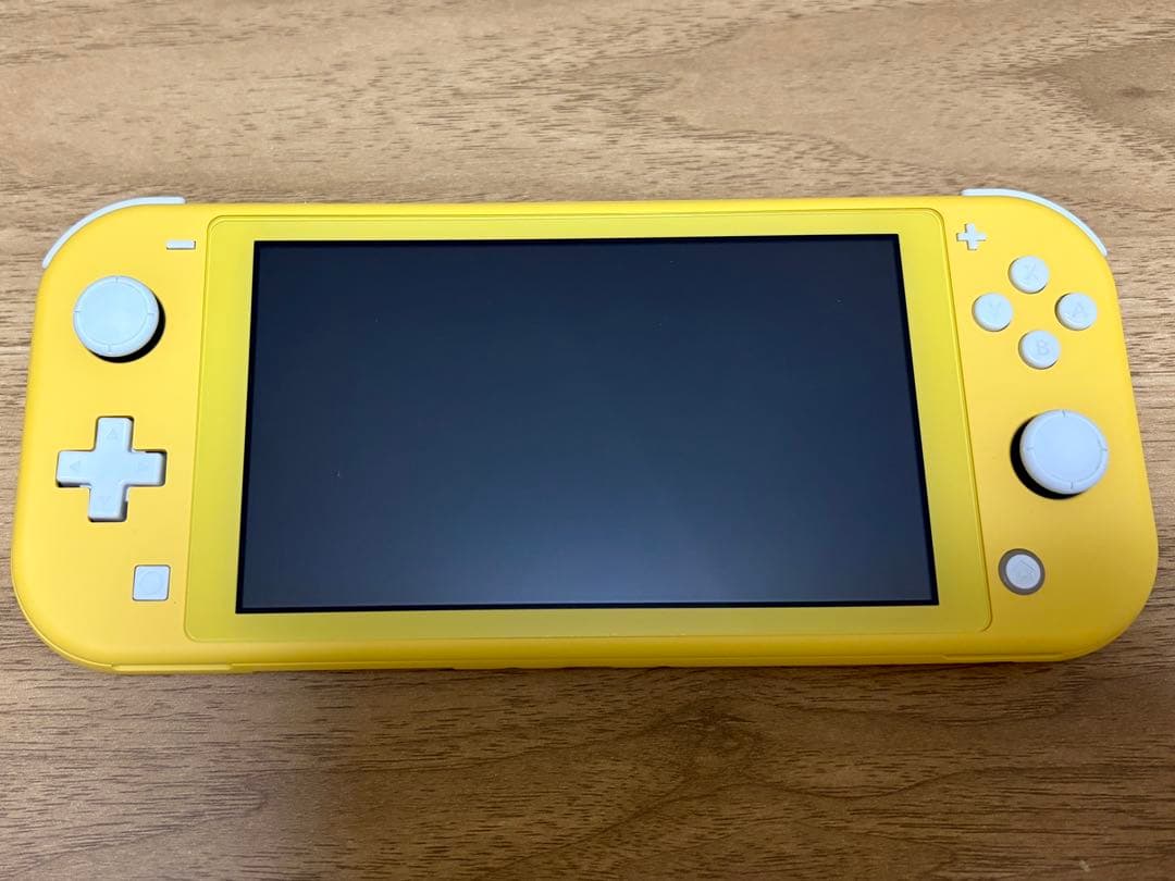 ニンテンドー　Switch Lite スイッチ ライト　イエロー