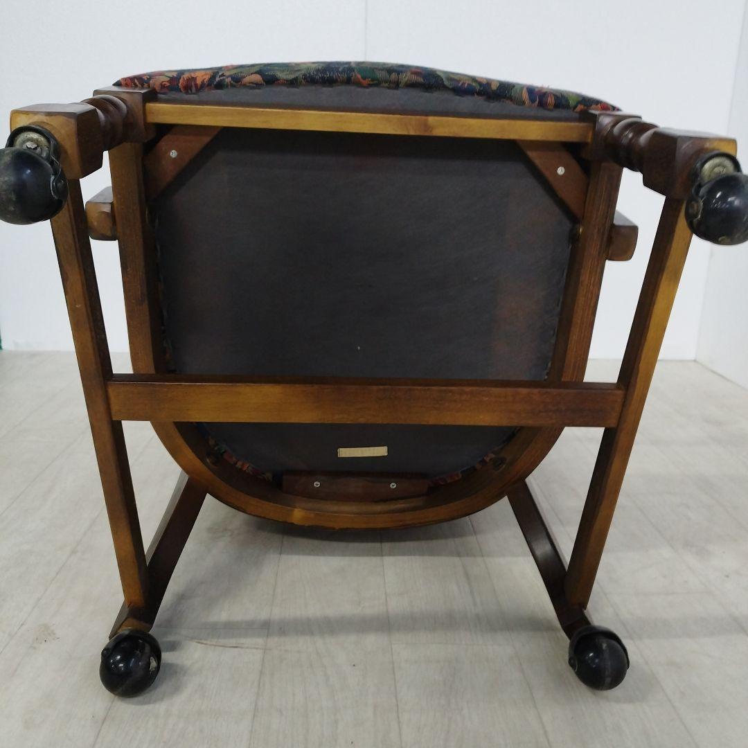 ④【カリモク】コロニアル アームチェアー キャスター付