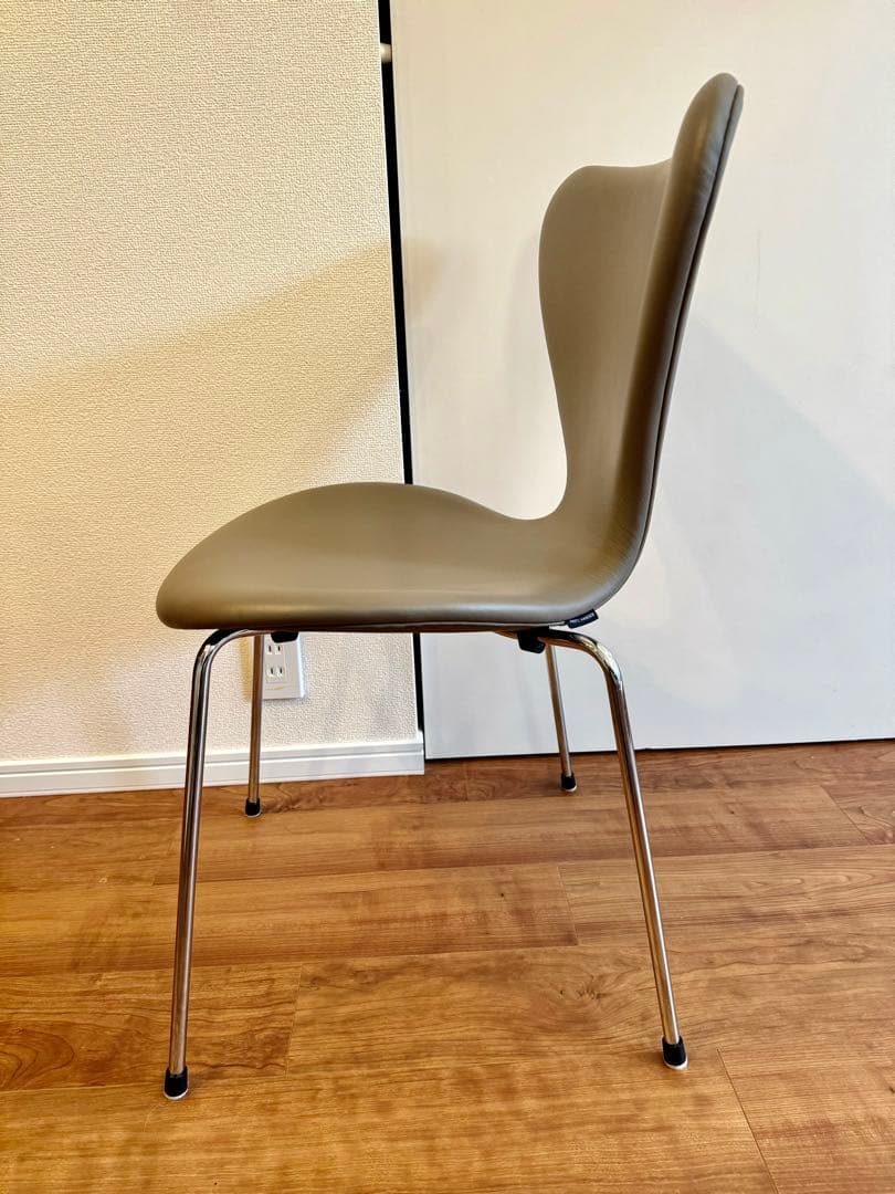 Fritz Hansen セブンチェア フルパディング レザー ラーバ クローム