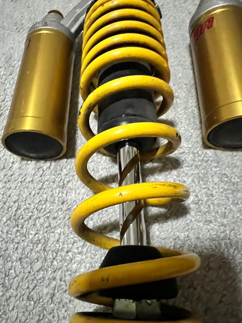 SHOWA nc31純正サスペンション