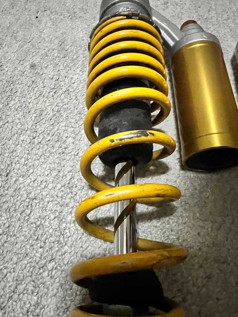 SHOWA nc31純正サスペンション