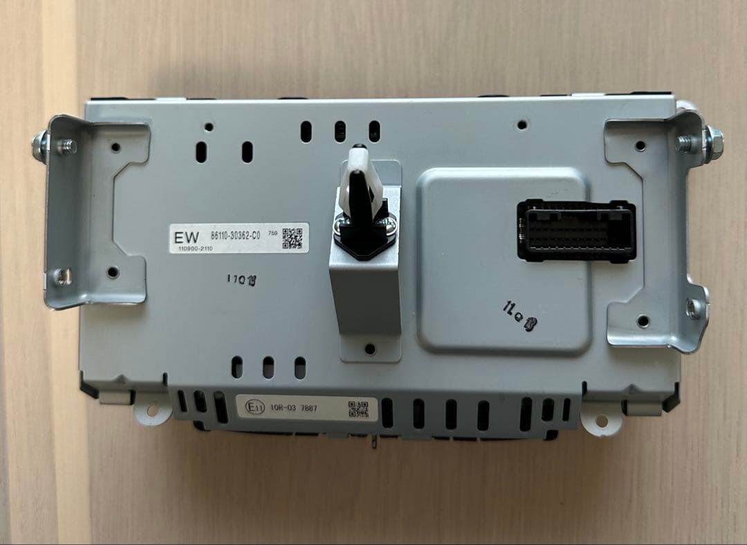 クラウン AWS210 エアコンスイッチパネル 86110-30362-C0