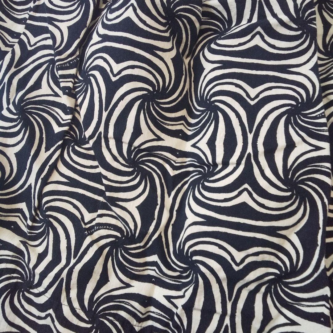 ティグルブロカンテ HADOU スラブキャンパス ポケット セフィル スカート