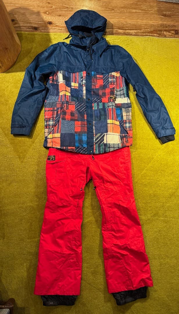 スノーボードウエア上下セット Mサイズ 超高耐水圧20,000mm