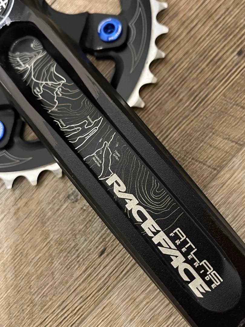 raceface ATLRS レースフェース　アトラス