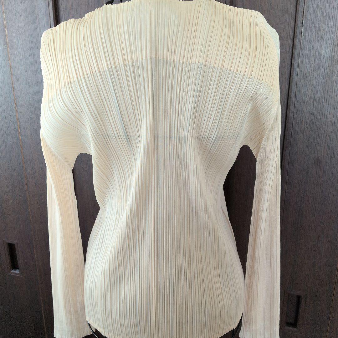 クリーム色 プリーツ テーラードジャケット