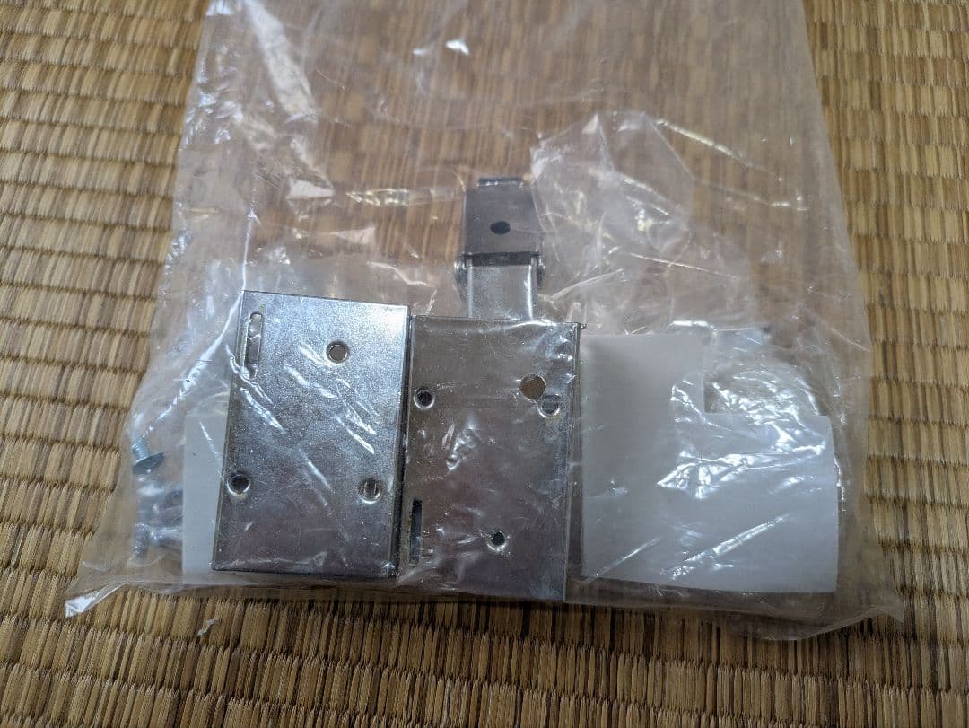 コイズミ 冷房除湿専用窓用エアコン KAW-1612/W 2021年製