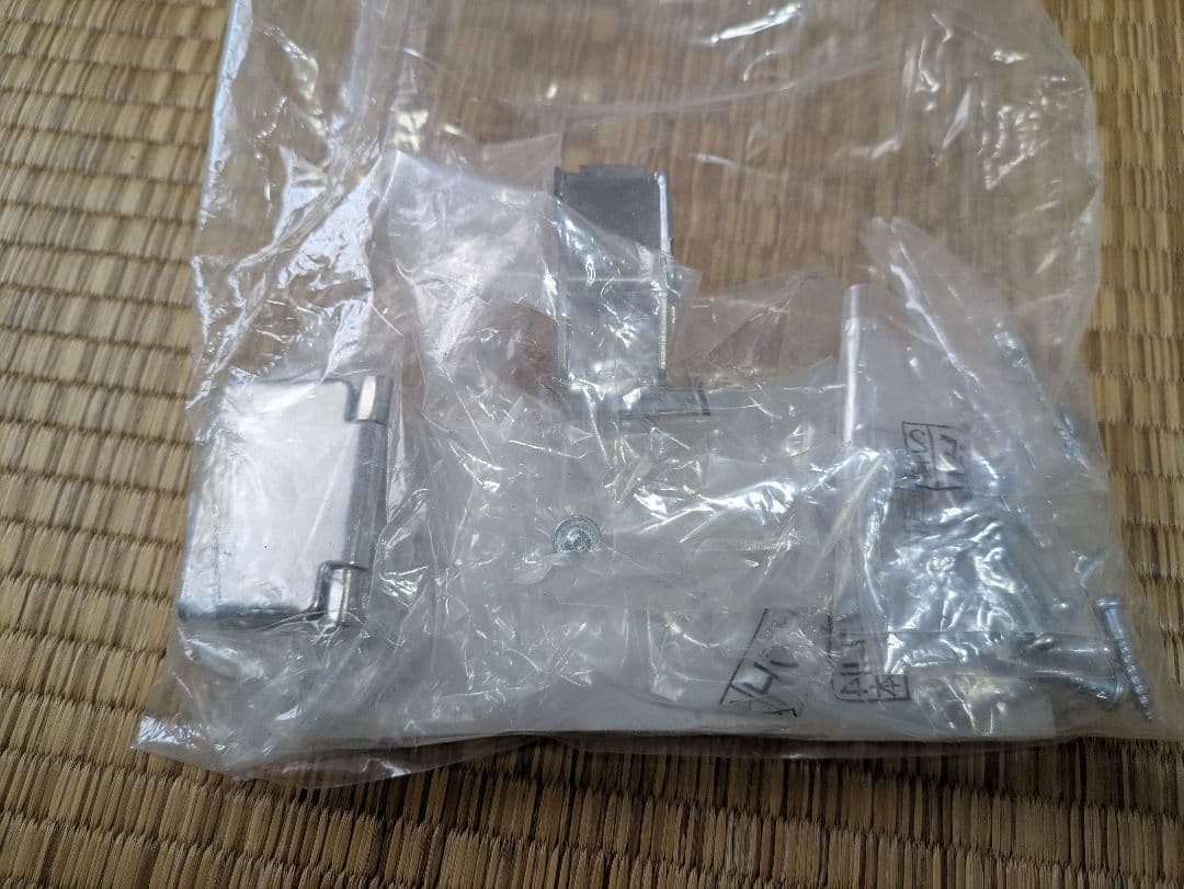 コイズミ 冷房除湿専用窓用エアコン KAW-1612/W 2021年製