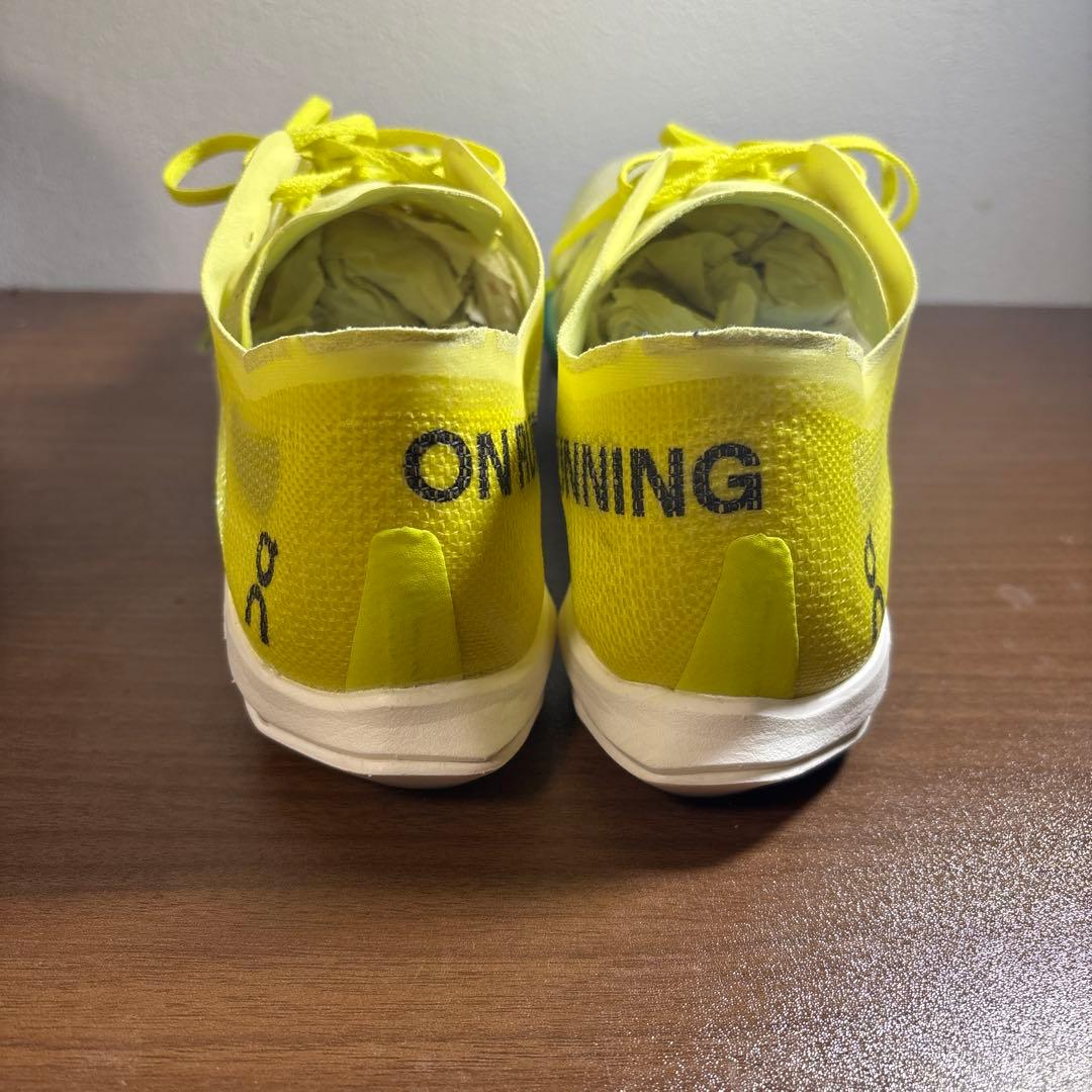 On クラウドスパイク Citius 2 25.5cm