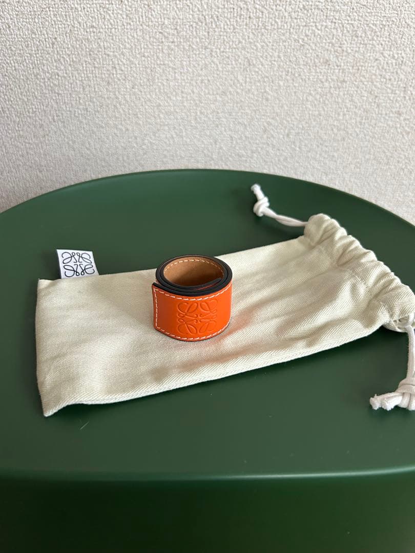 LOEWE スラップブレスレット　オレンジ 収納袋付き