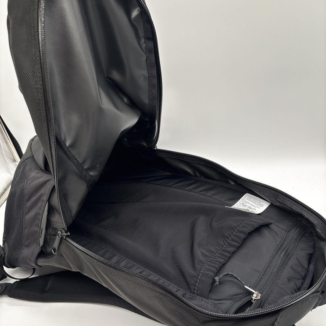 人気✴︎アークテリクス アロー 22 グリーン カナダ限定 廃盤　バックパック