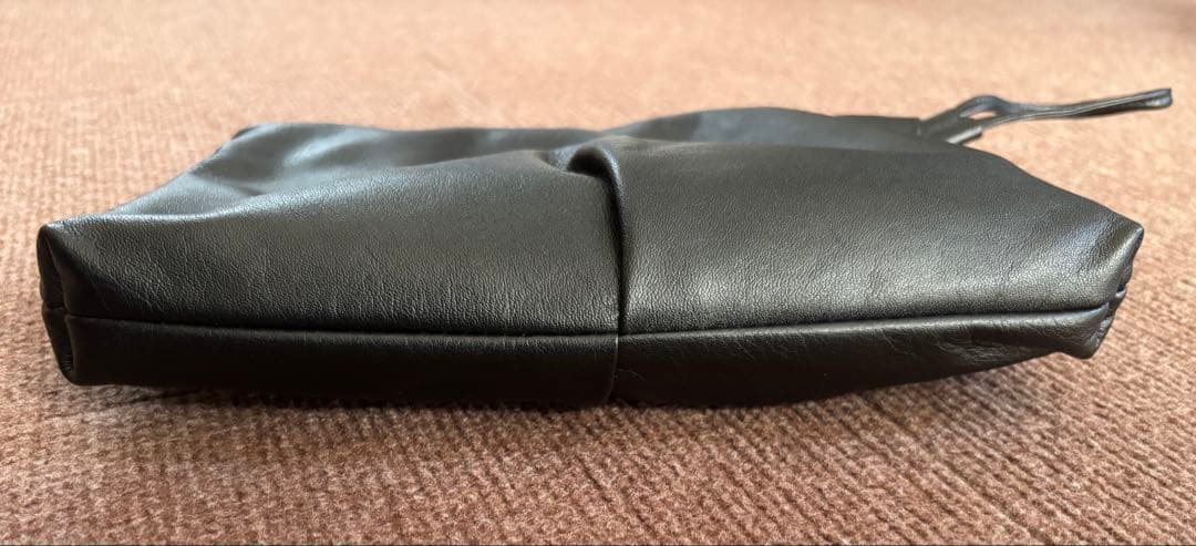 russet レザー巾着4WAYミニショルダーバッグ【ブラック】