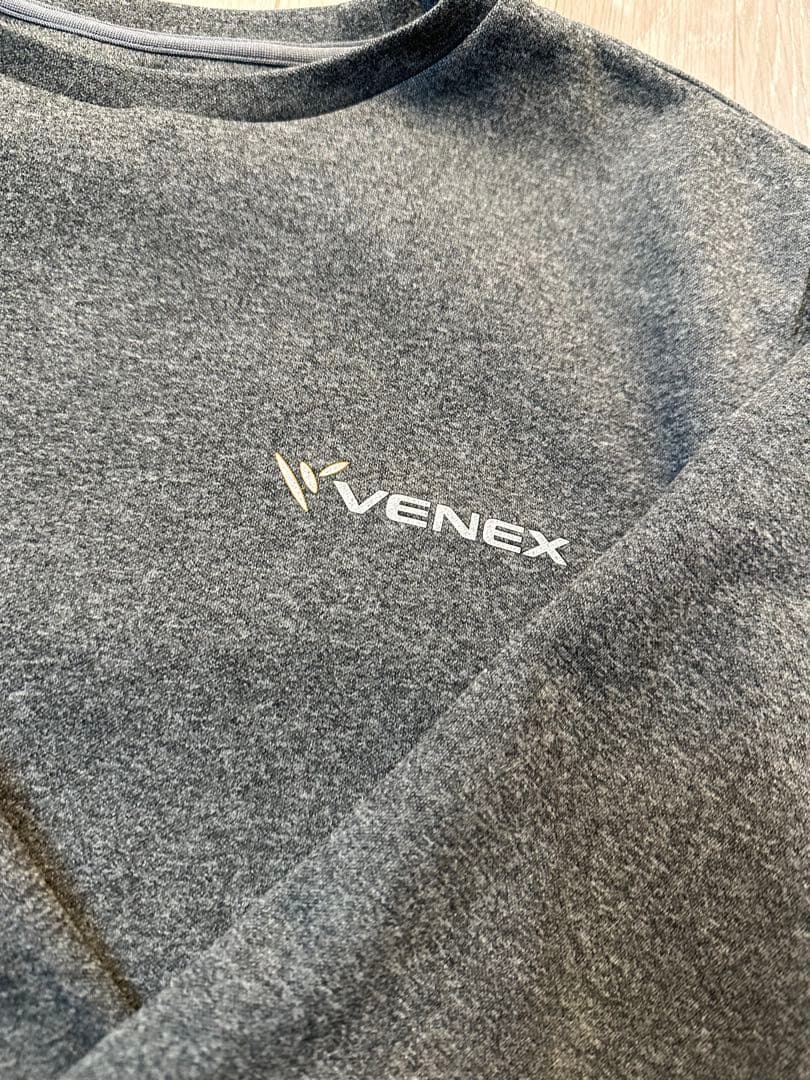 VENEX グレー トレーナー　リカバリーウェア