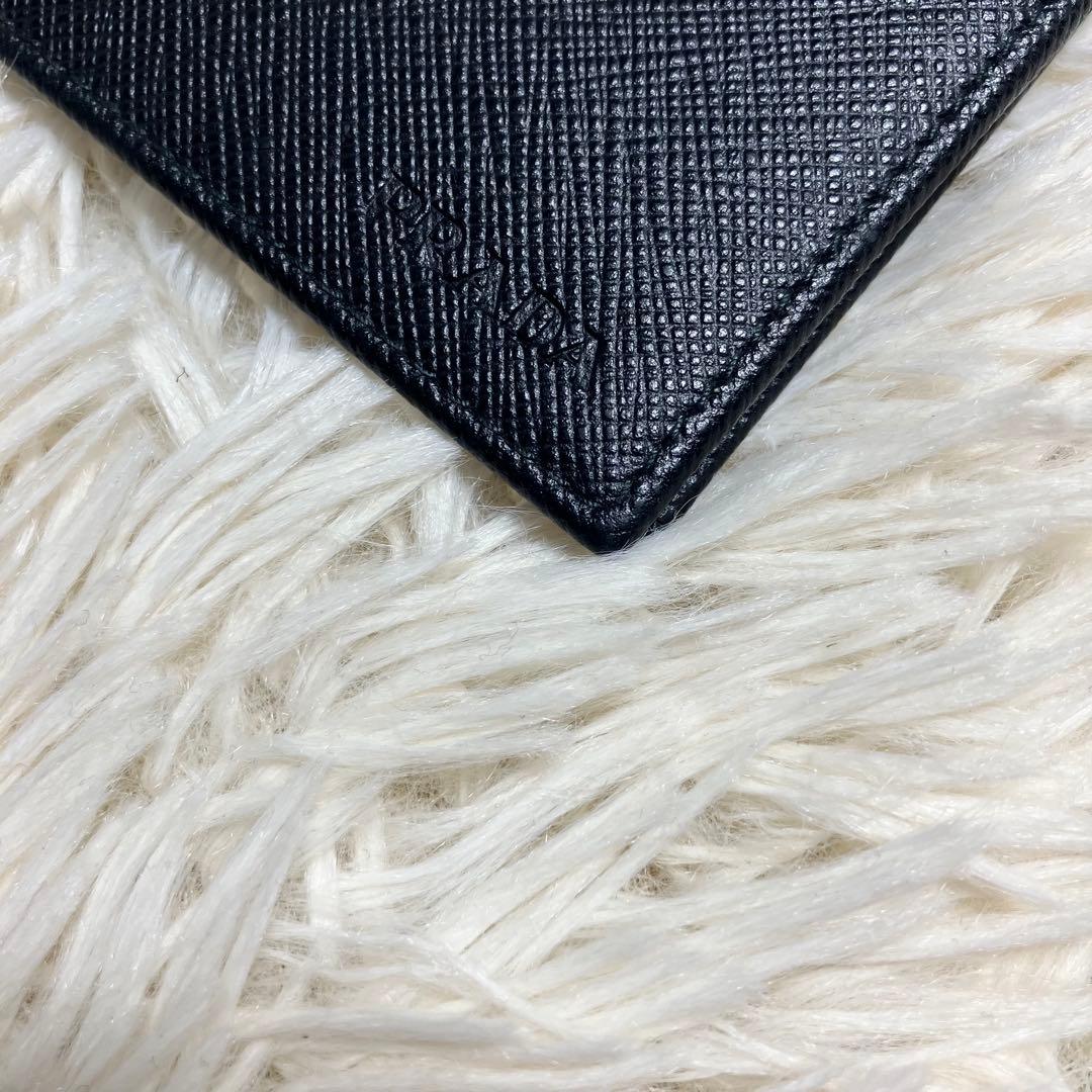 極美品 プラダ サフィアーノ マネークリップ レザーブラック