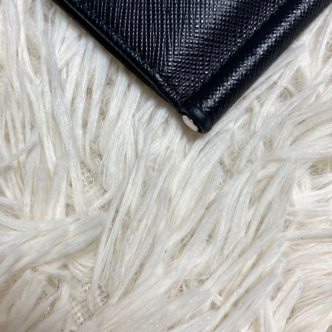 極美品 プラダ サフィアーノ マネークリップ レザーブラック