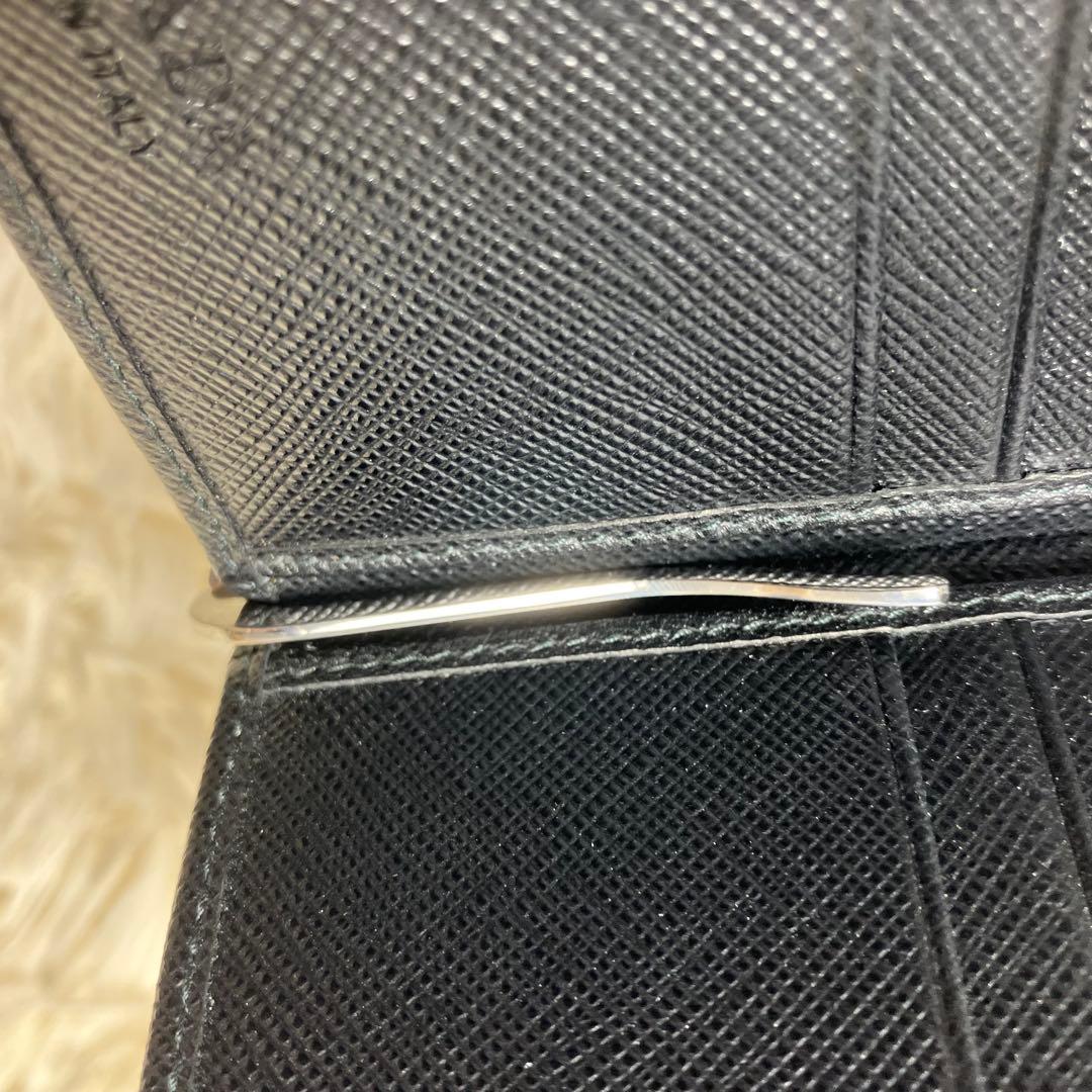 極美品 プラダ サフィアーノ マネークリップ レザーブラック