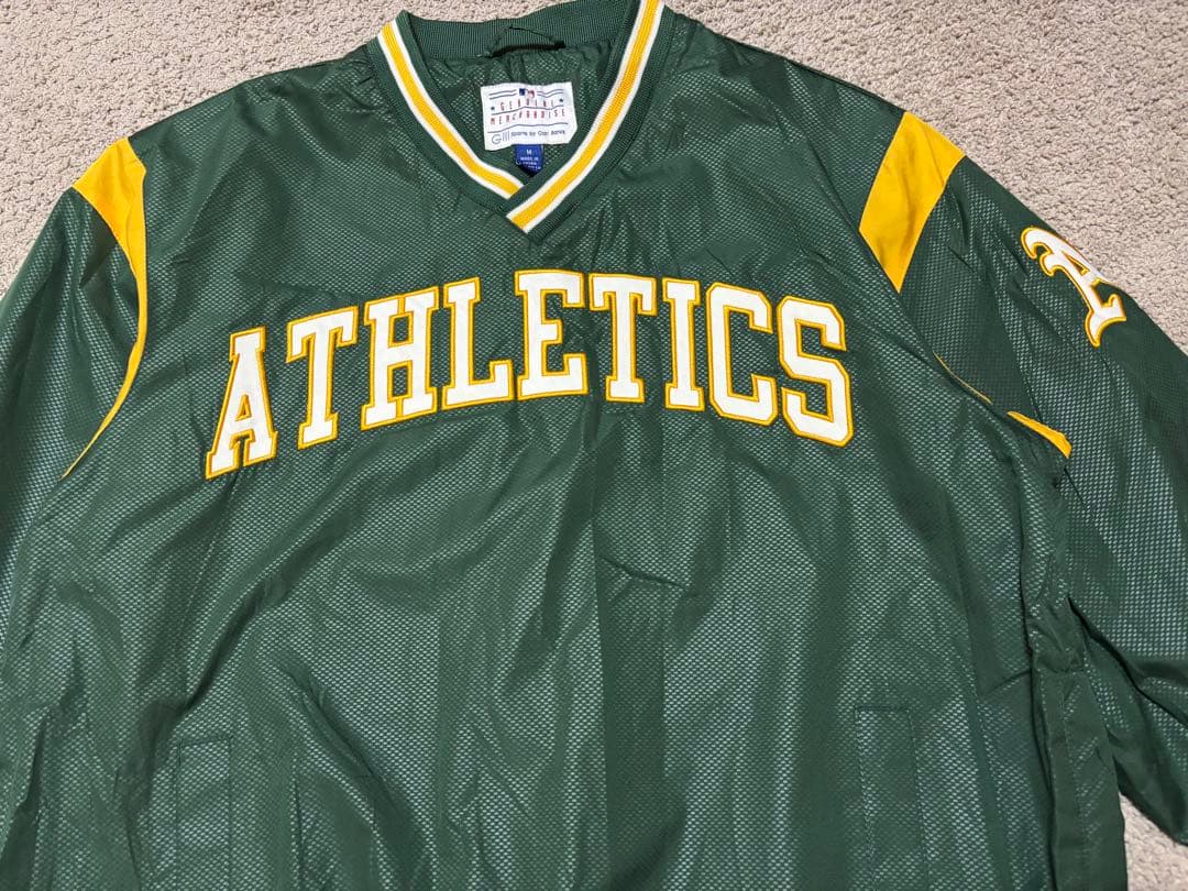 MLB オークランドアスレチックス G-III ナイロンジャケット