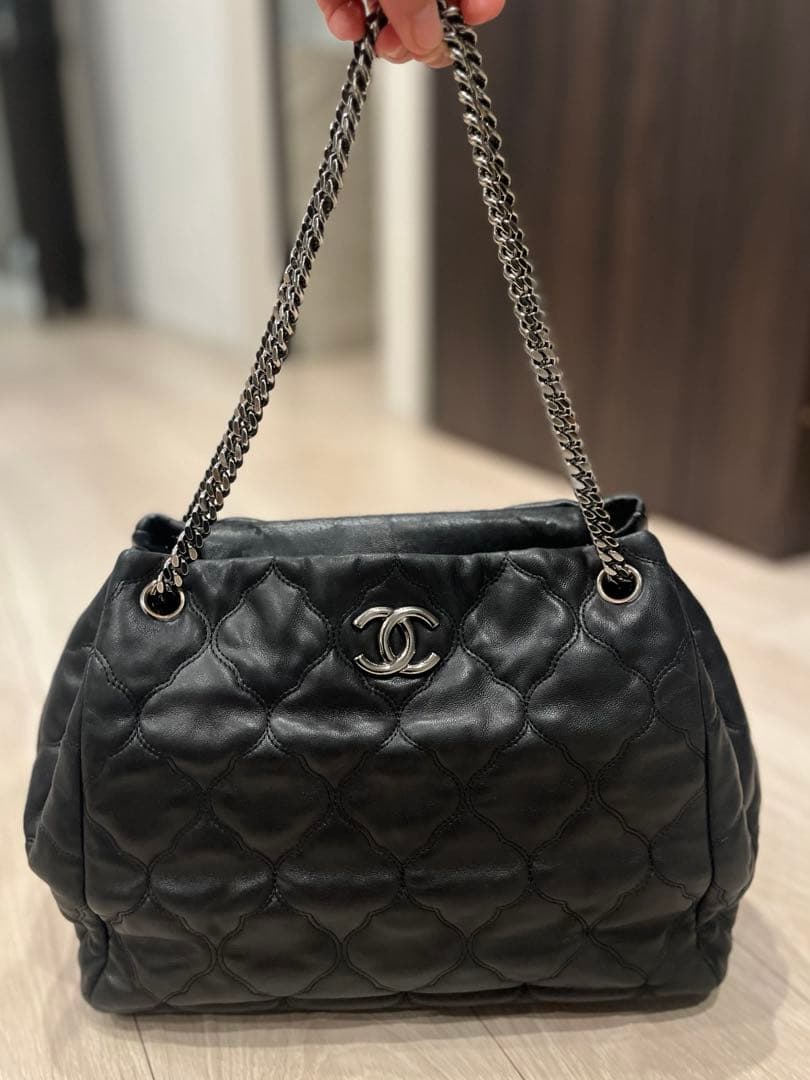CHANEL シャネル チェーンショルダ シルバー金具 キルティングレザー