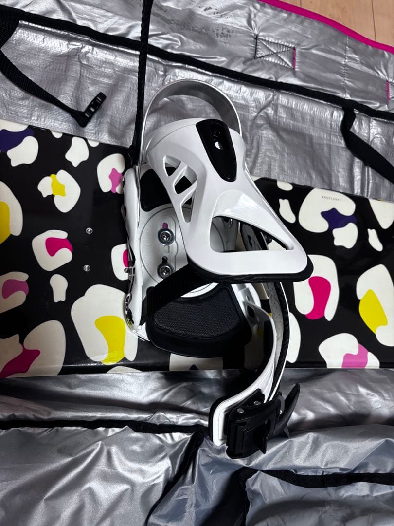 超美品✨JORIREスノーボードバインディング スノーブーツ スノーバックセット