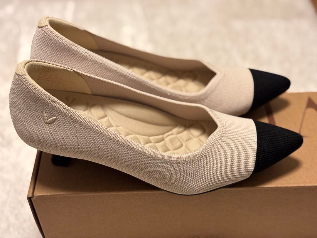 [Scarlett] ポインテッドトゥ キトゥンヒール パンプス　バイカラー36