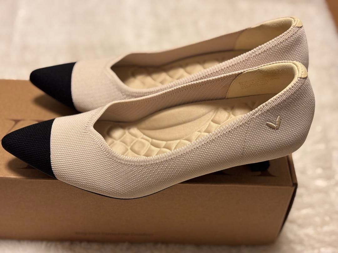 [Scarlett] ポインテッドトゥ キトゥンヒール パンプス　バイカラー36