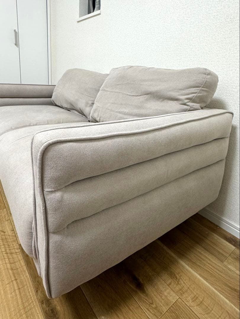 美品　MODERN DECO 二人掛けソファー