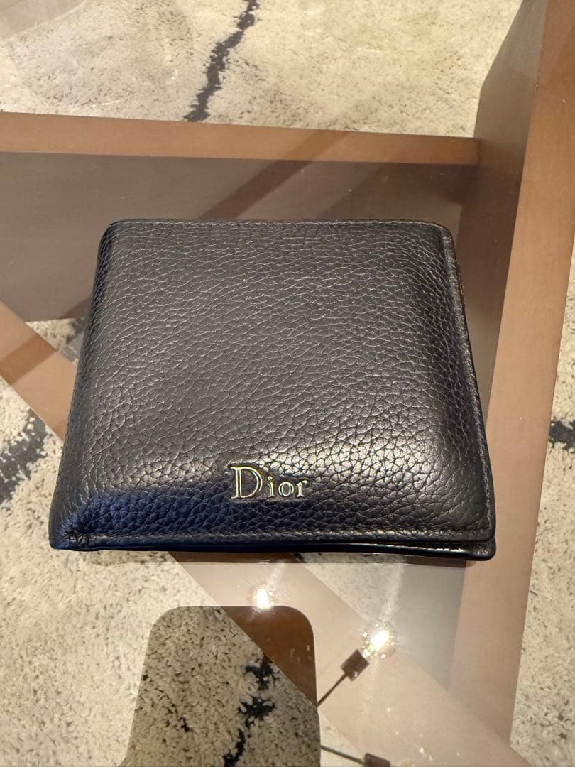 【即購入可】Dior 黒 レザー 二つ折り財布