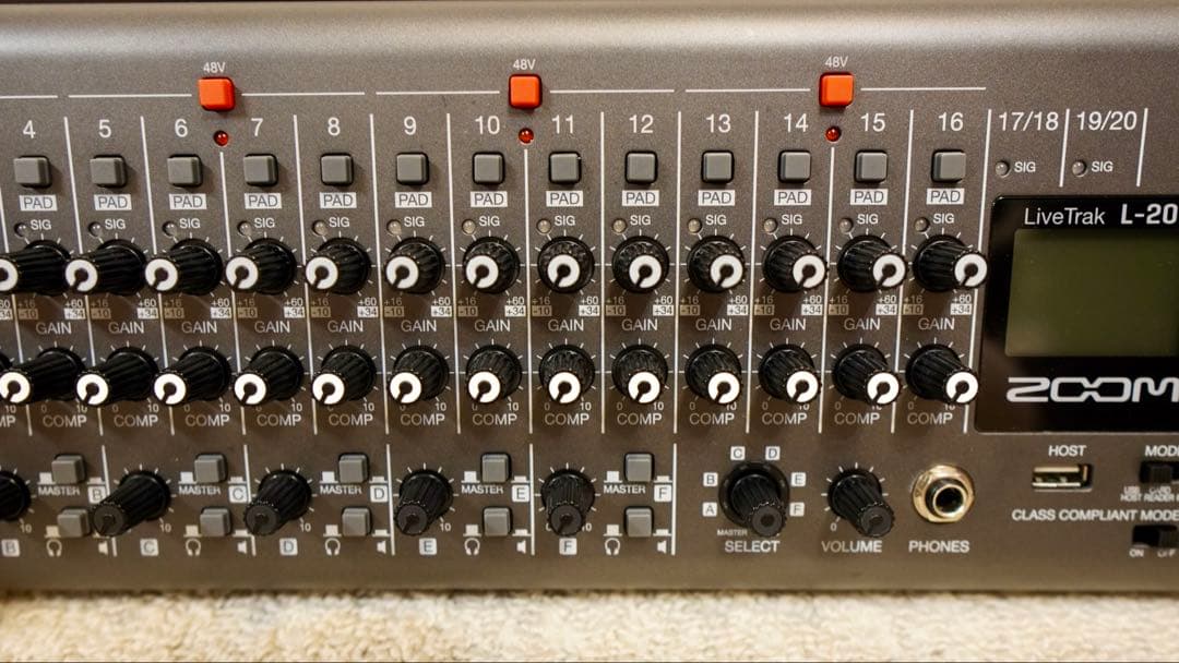 ZOOM LiveTrak L-20R デジタルミキサー　付属品元箱完備