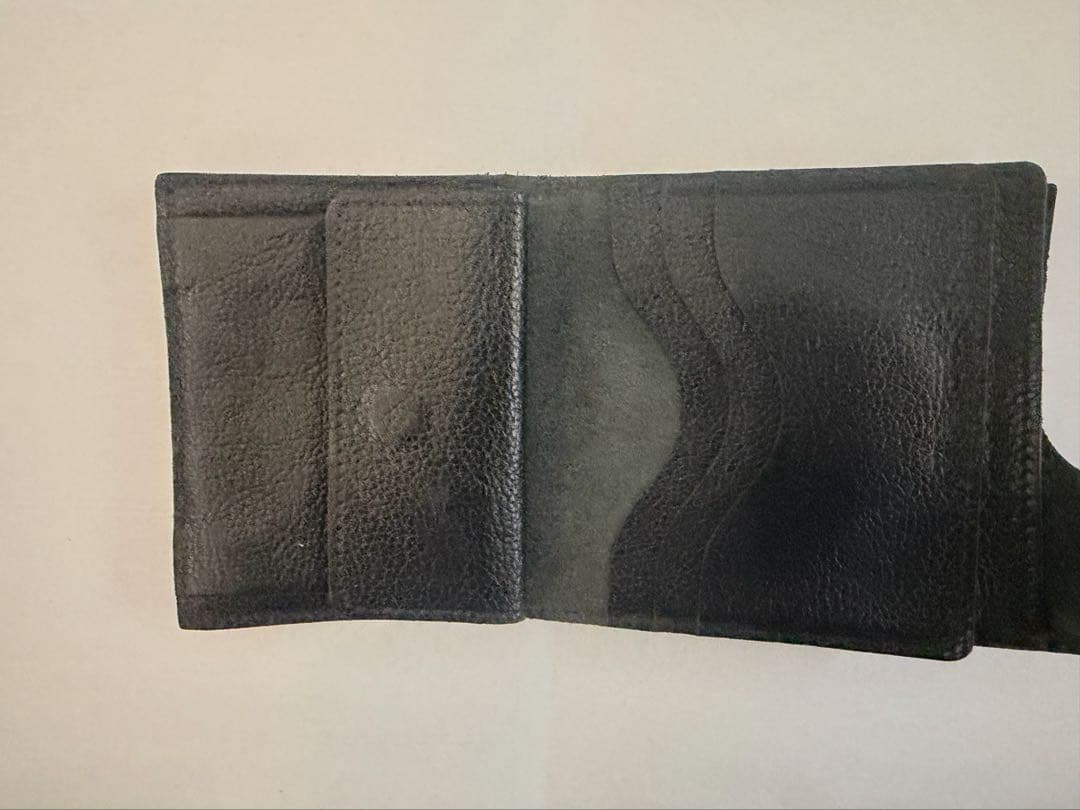 じ*★様 イルビゾンテ 黒レザー財布 二つ折り ボタン