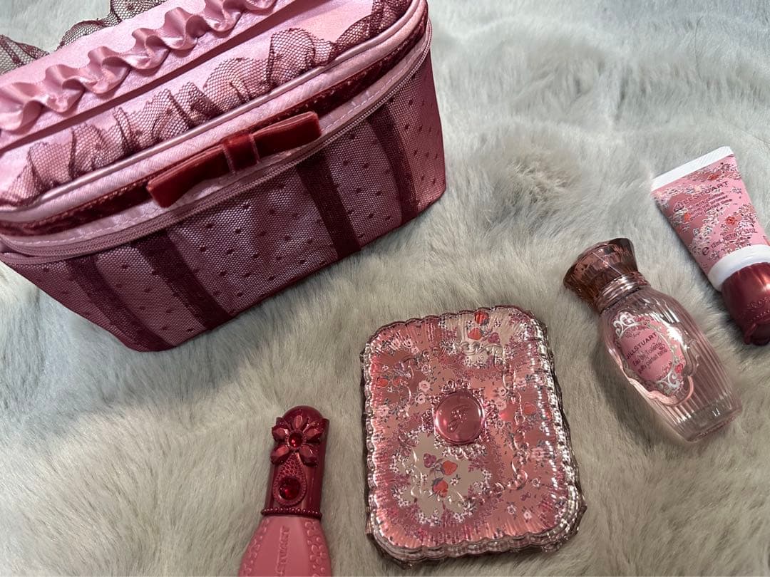 ジルスチュアート クリスマスコフレ 2024 ギルティパフェタイムコレクション