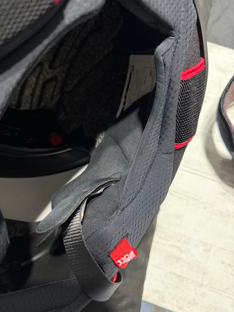 AGV PISTA GP RR IRIDIUM CARBON Mサイズ