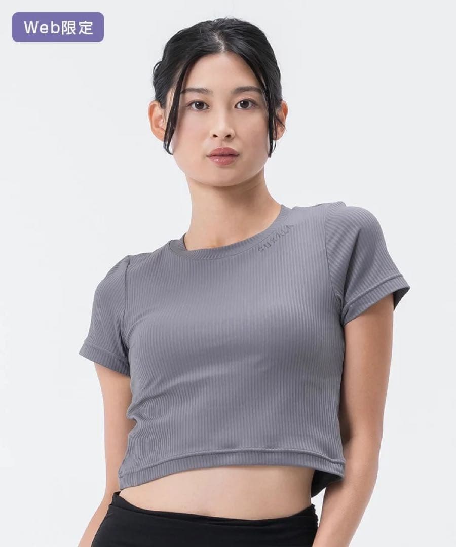 SUKALA カップ付きバックベントTee チャコール　Mサイズ