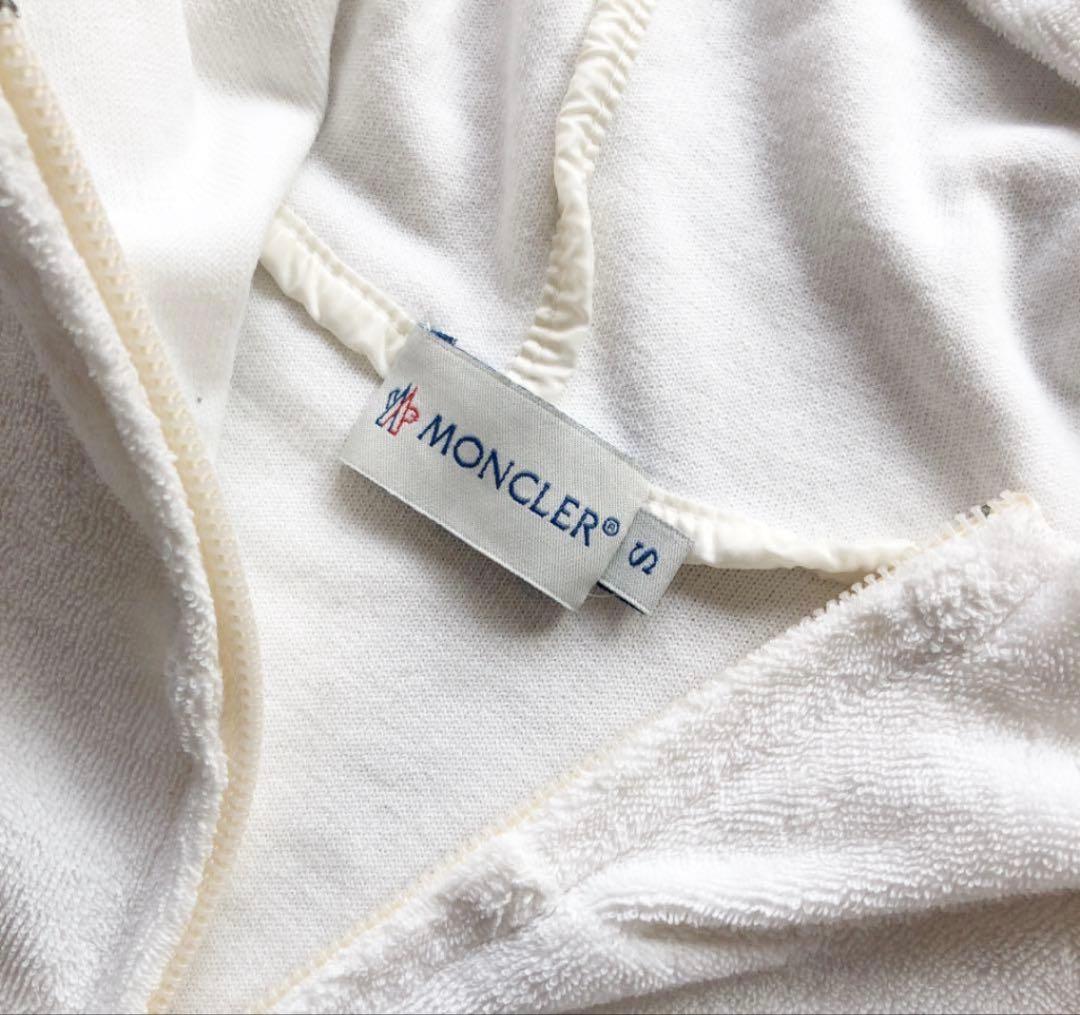 MONCLER ホワイト フード付きパーカー