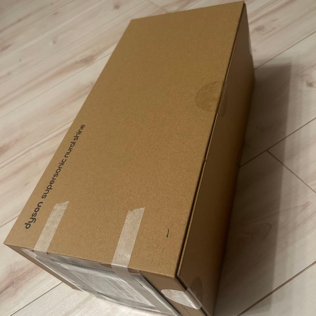 【新品・未開封】Dyson ヘアドライヤー HD16 KP AM