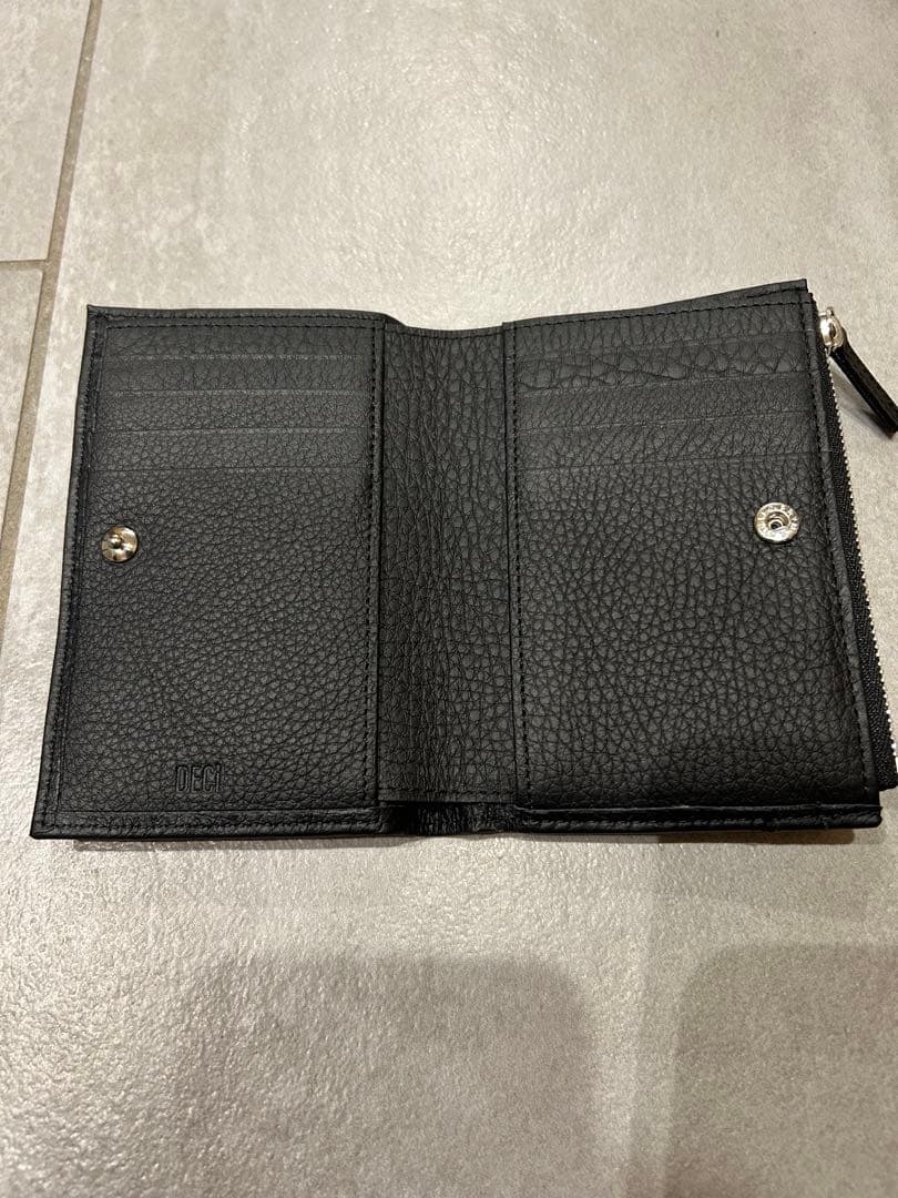Compact Square Practical Wallet DECI 財布