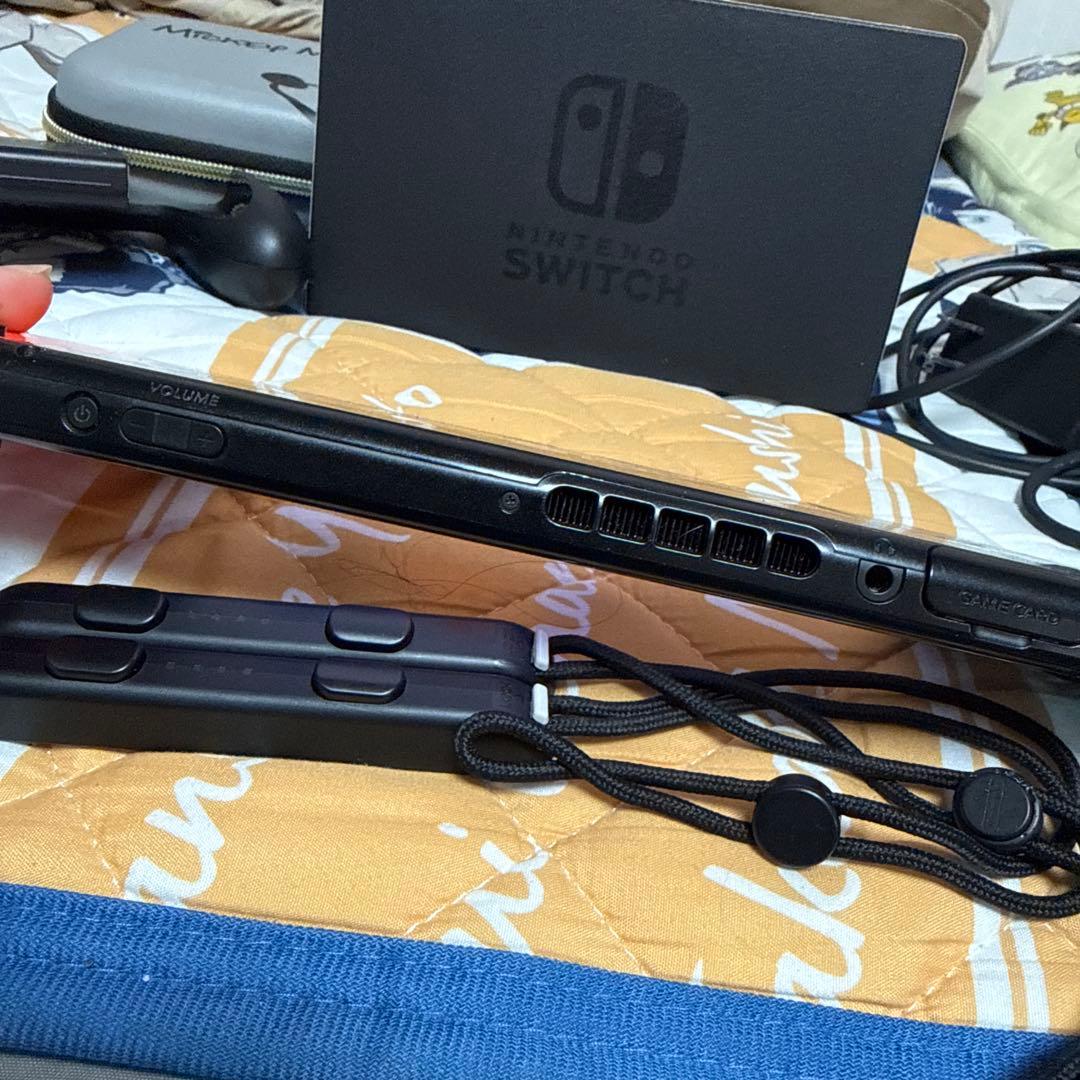 美品！Nintendo Switch 赤青 本体