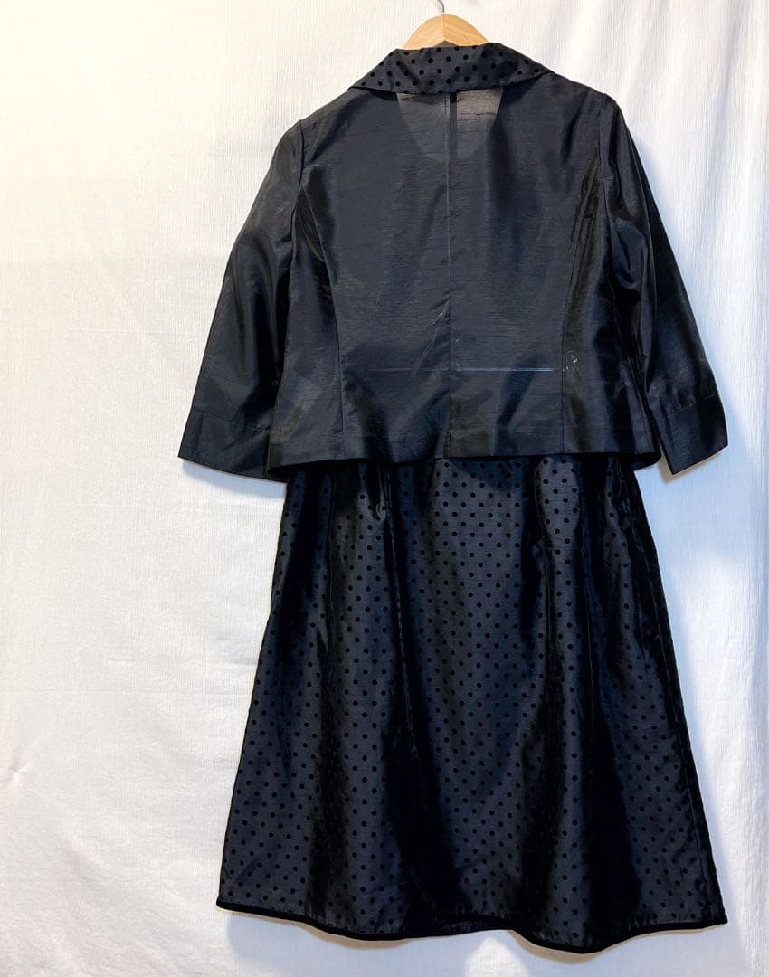 ミカエラ 様　YUKI TORII ⭐️⭐️上下セット　パール風ネックレス付き