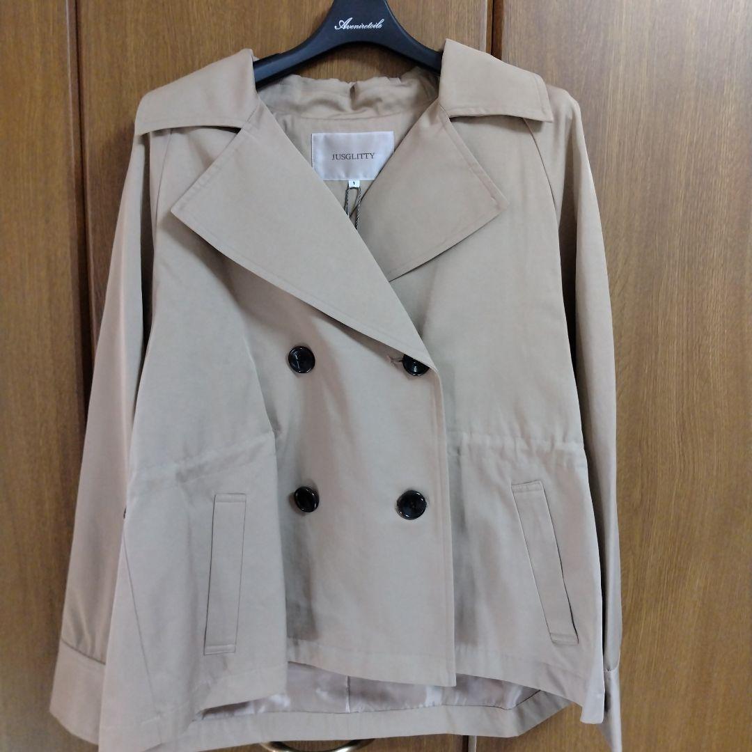みぃ　新品　JUSGLITTY　撥水フード付きショートトレンチ