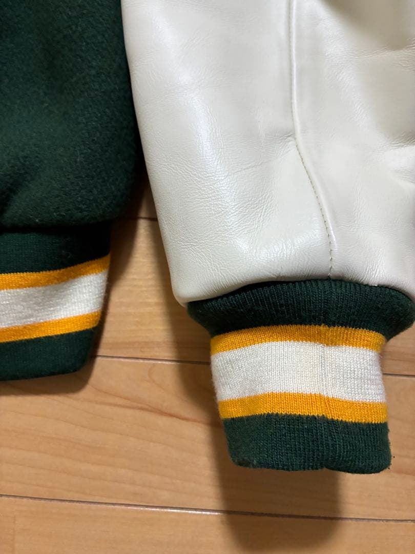 美品   スタジャン グリーン