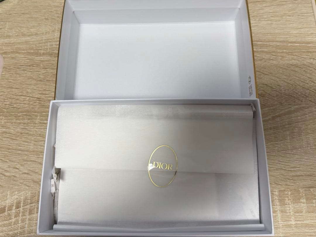 [新品・未使用]Dior クリスマスコフレ 2025 アイシャドウパレット