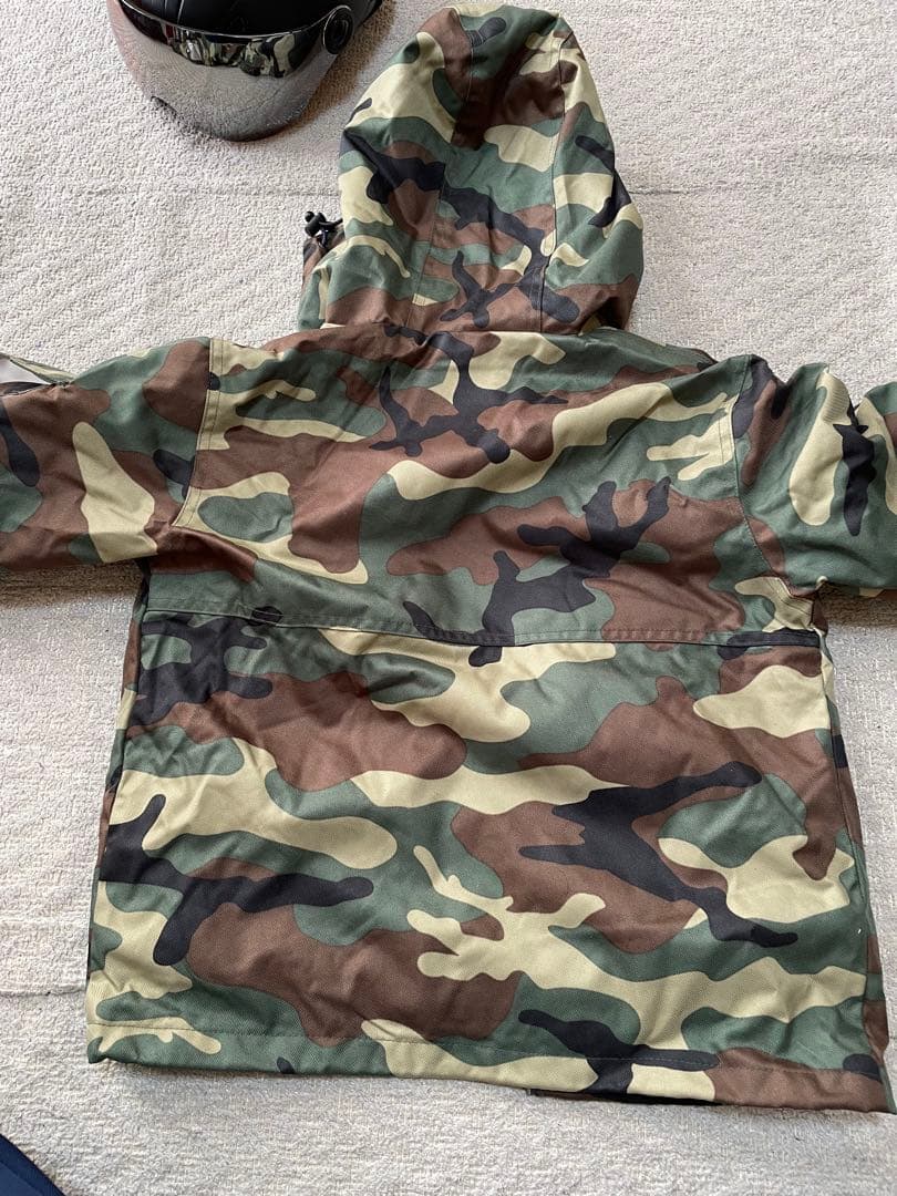 PONTAPES 迷彩 子供用スキー　スノボウェア 130cm