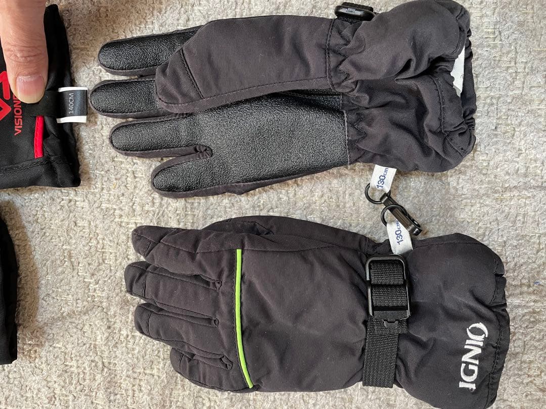 PONTAPES 迷彩 子供用スキー　スノボウェア 130cm