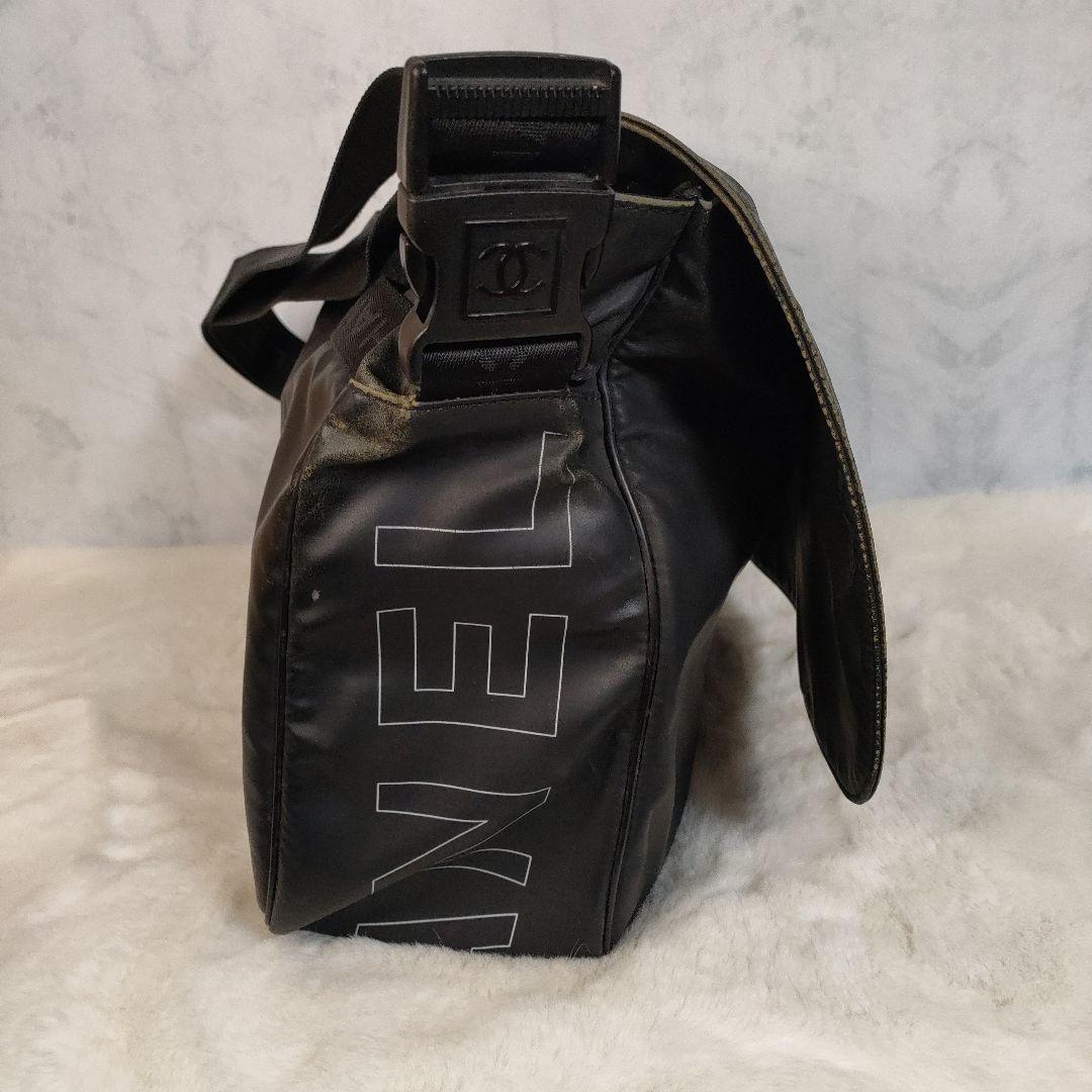 CHANEL スポーツライン ココマーク デカココメッセンジャーバッグ