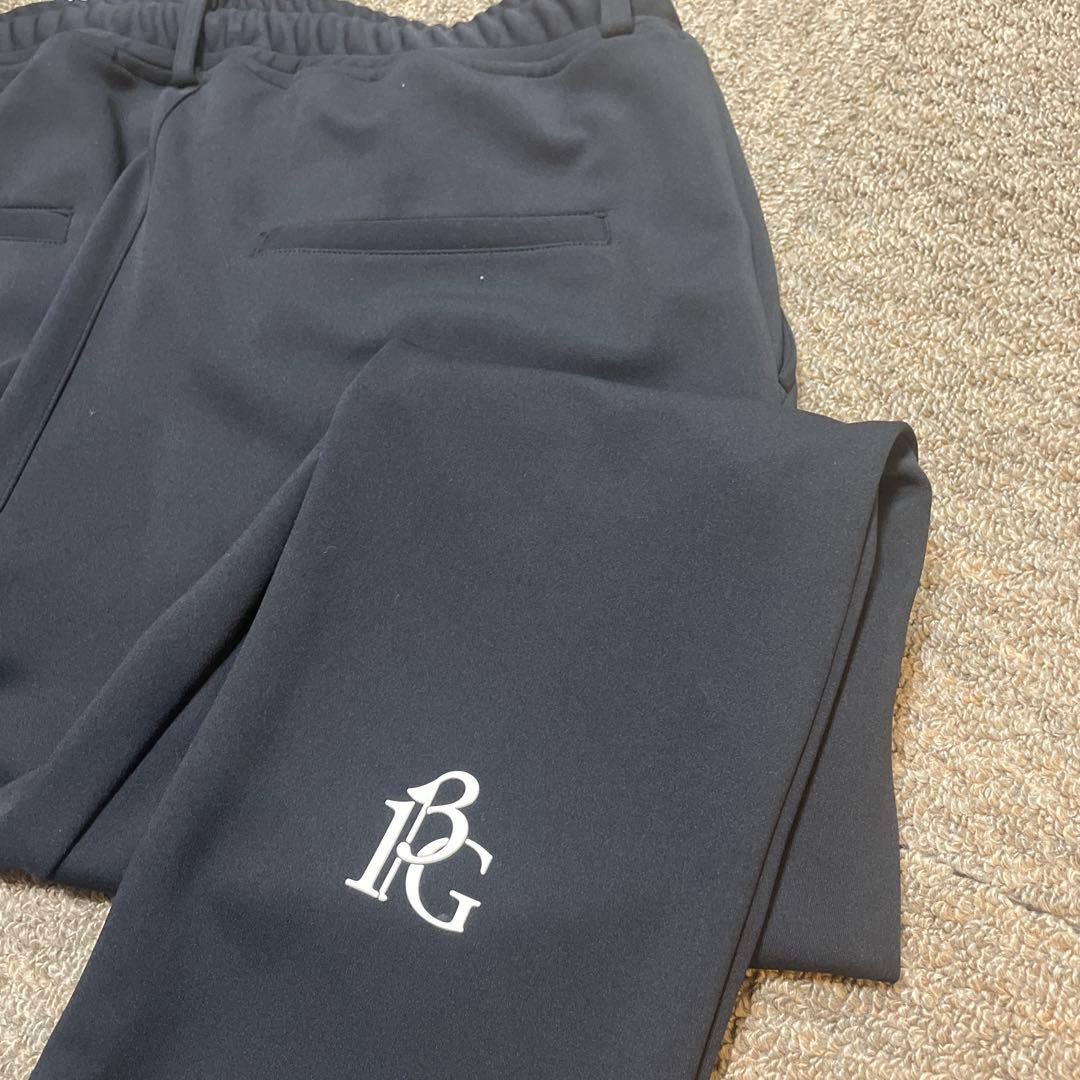 ウノピュウ　1PIU1UGUALE3 パンツ