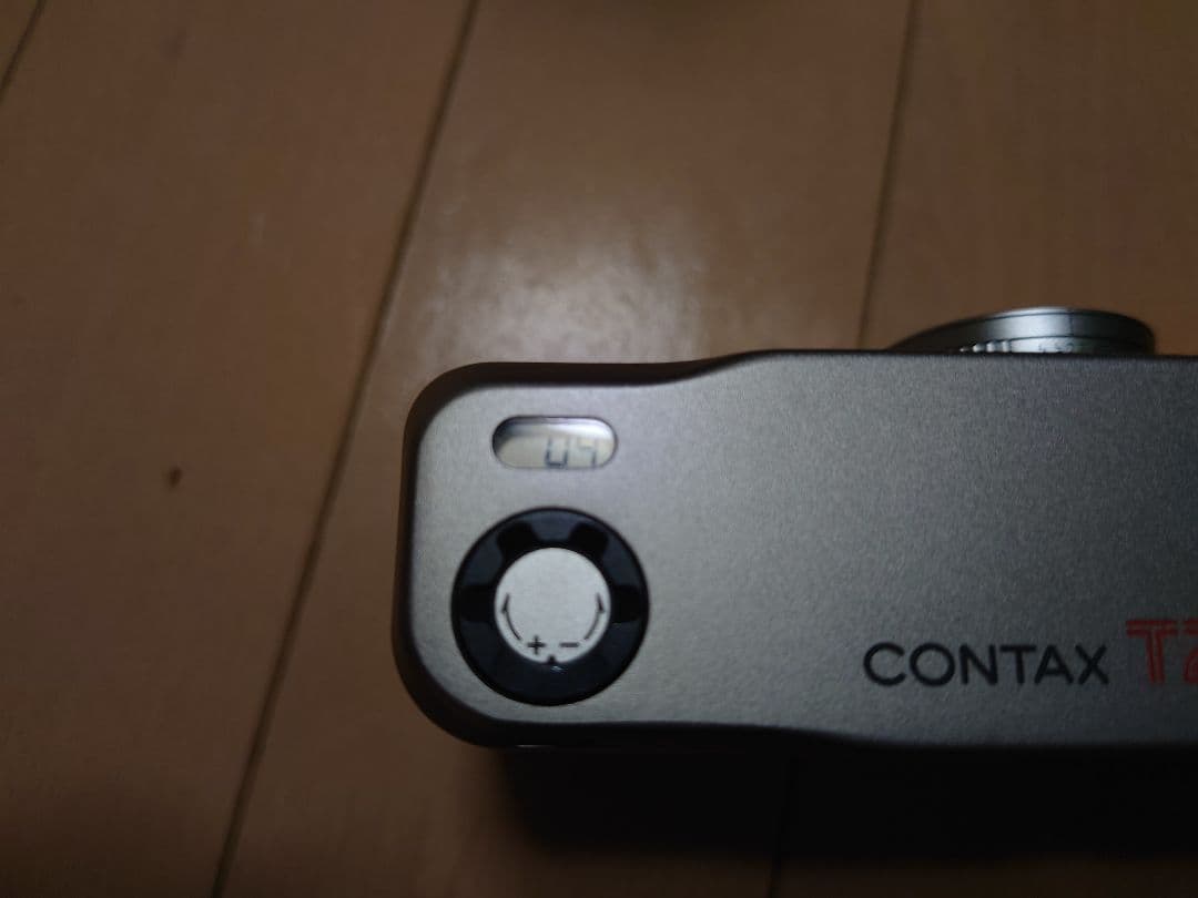 Contax T2 元箱つき シリアル一致