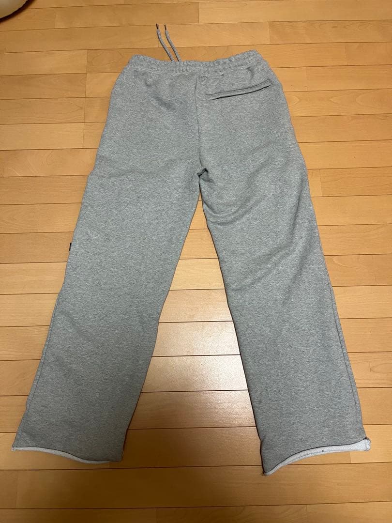 FEELS. グレー スウェットパンツ Mサイズ　上杉柊平